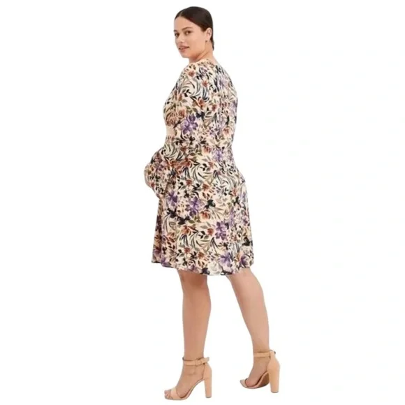 TORRID Mini Gauze Lace-Up Floral Print V-neck Skater Dress Size 1  NEW - Picture 4 of 11